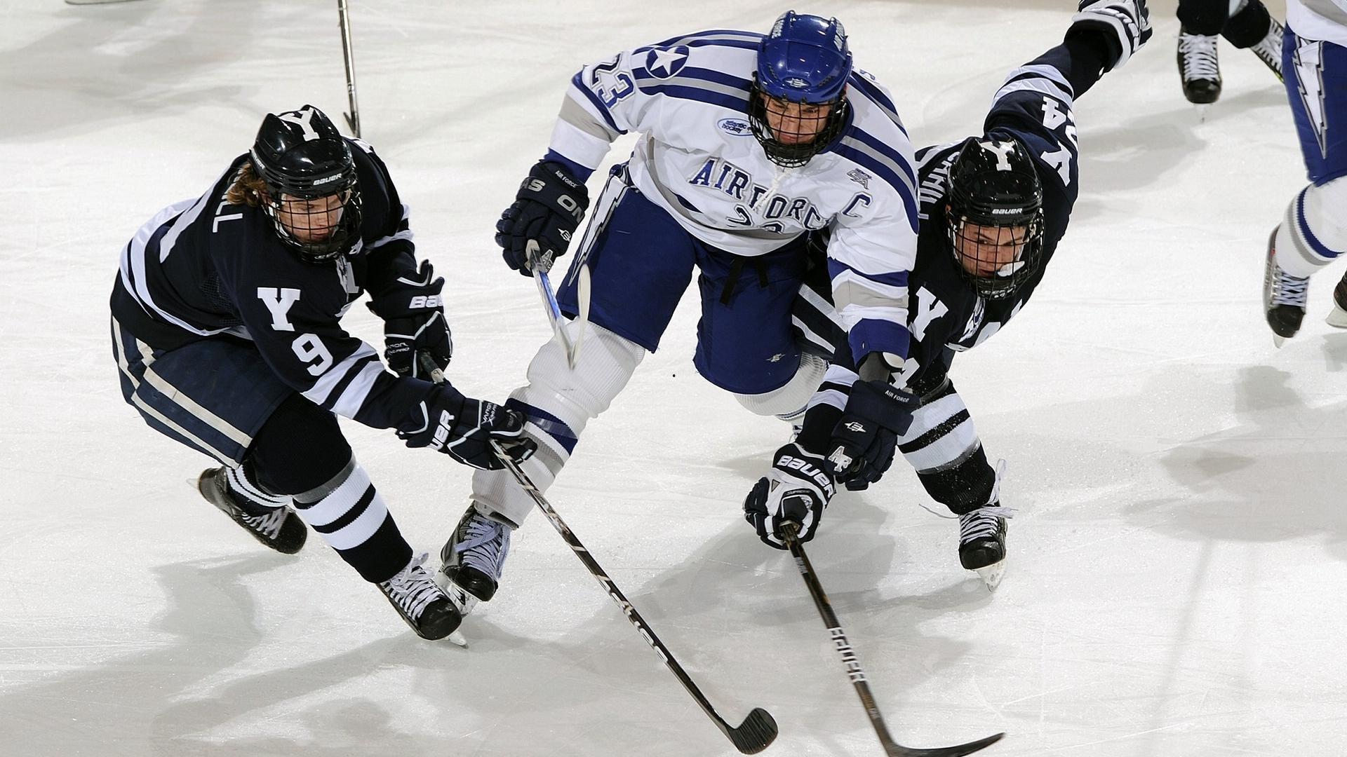 深度战术分析，揭秘冠军球队的制胜之道