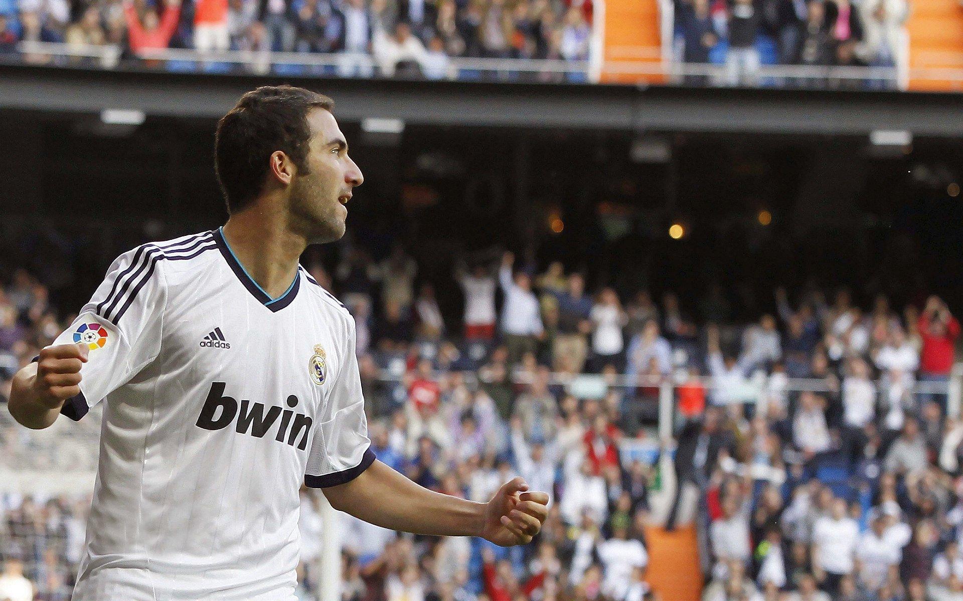 坚韧归来,明星球员伤病康复之路引领体育精神新高度